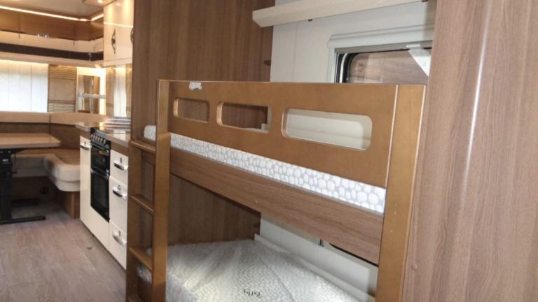 Hobby Prestige 720 UKFe 7 BERTH,FIXED BED,FIXED BUNK BEDS IN VERY NICE C... 2019