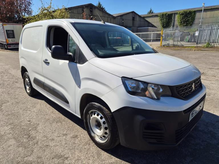 2023 PEUGEOT PARTNER 1000 Professional Premium + Van Light Damaged Salvage CAT N
