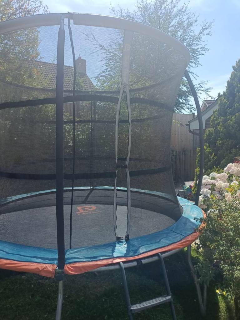 Trampoline 