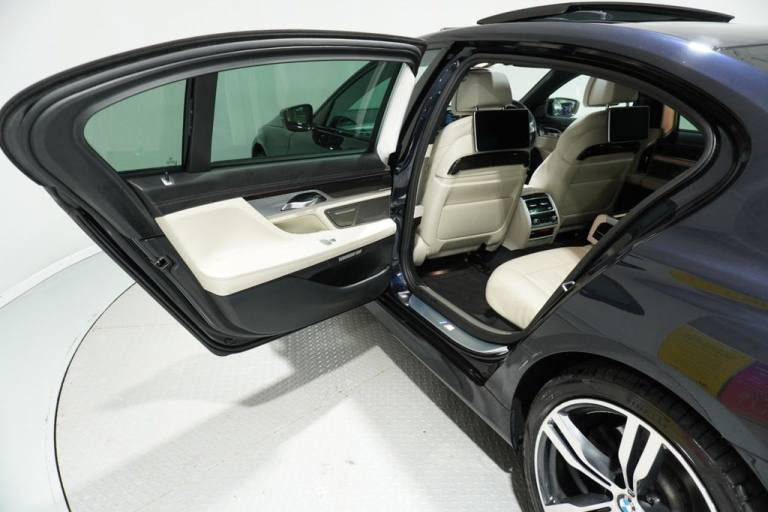 2015 BMW 7 Series 730Ld M Sport 4dr Auto SALOON DIESEL Automatic