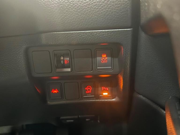 2015 Nissan Qashqai 1.2 DIG-T n-tec+ 2WD Euro 5 (s/s) 5dr HATCHBACK Petrol Manual