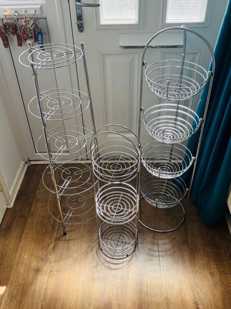 Fruit, veggie and pan stands