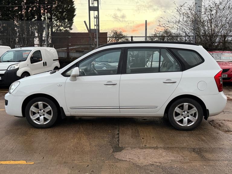 2009 Kia Carens 2.0 GS 5dr MPV Petrol Manual