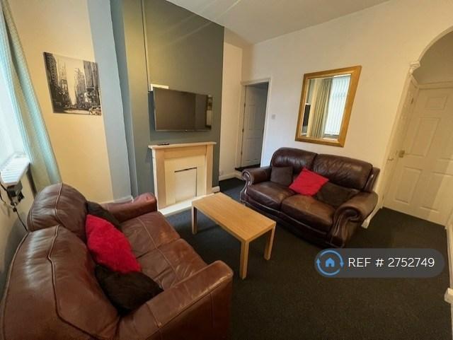 4 bedroom house in Darnley Street, Stoke-On-Trent, ST4 (4 bed) (#2752749)