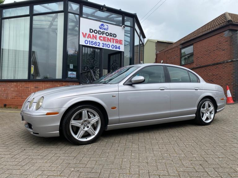 2004 Jaguar S-Type  R 4.2 V8 Supercharged 400 BHP SALOON Petrol Automatic