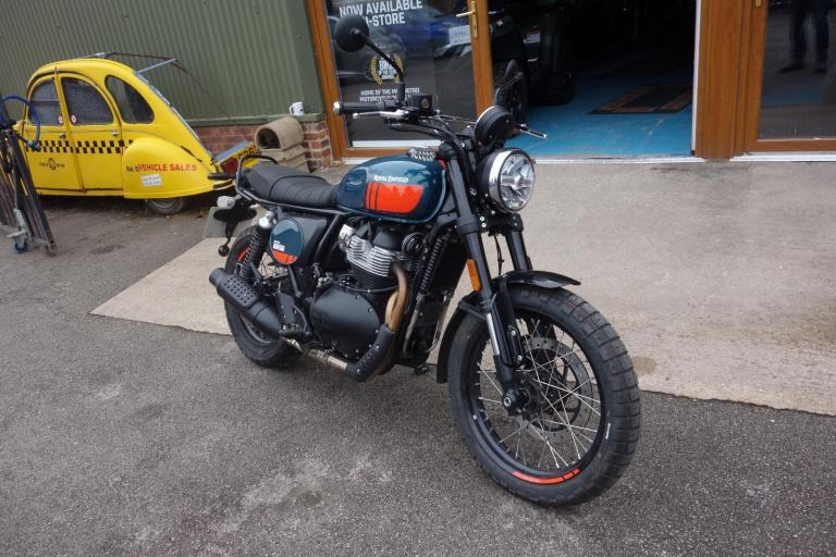 Royal Enfield Interceptor 650 BEAR 650 Roadster/Retro Petrol Constant... 2025/25