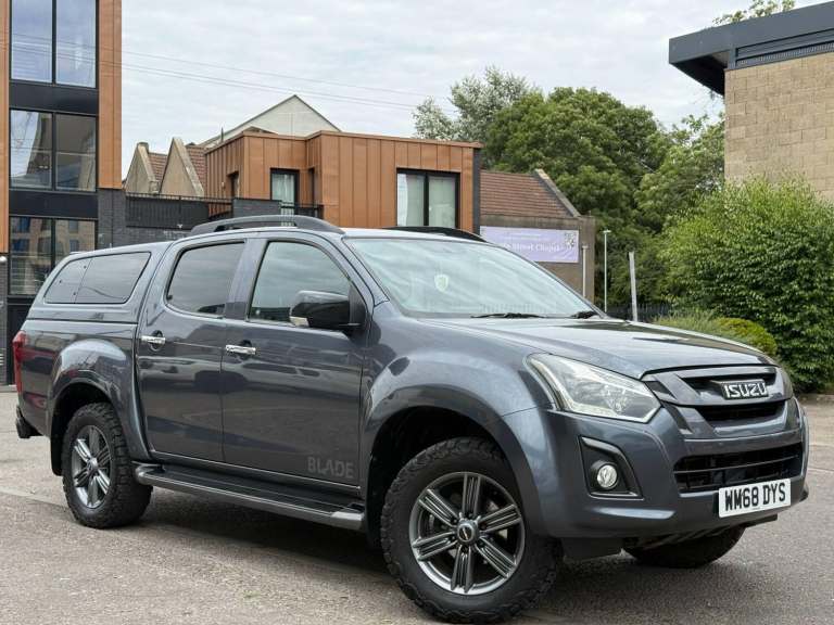 Isuzu D-Max 1.9 TD Blade Auto 4WD Euro 6 4dr Diesel Automatic
