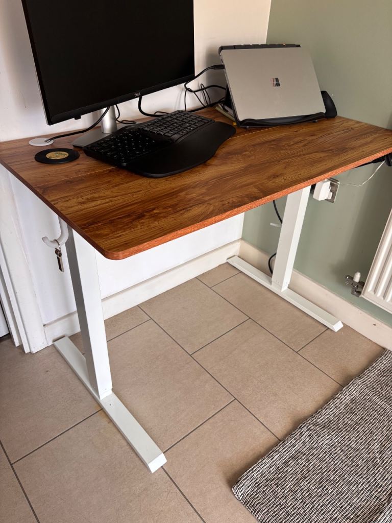 Adjustable Standing Desk with Wood Effect Top – Good Condition