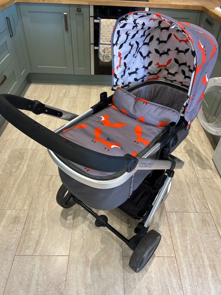 Cosatto Gigglemix 2-in-1 pram