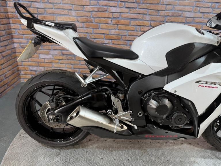 Honda CBR1000rr FIREBLADE - NEW MOT - NATIONWIDE DELIVERY
