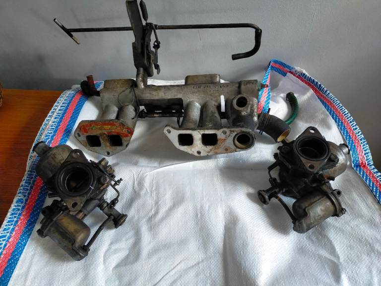 Triumph Dolomite 1850 twin carbs wiper arms linkage distributor 