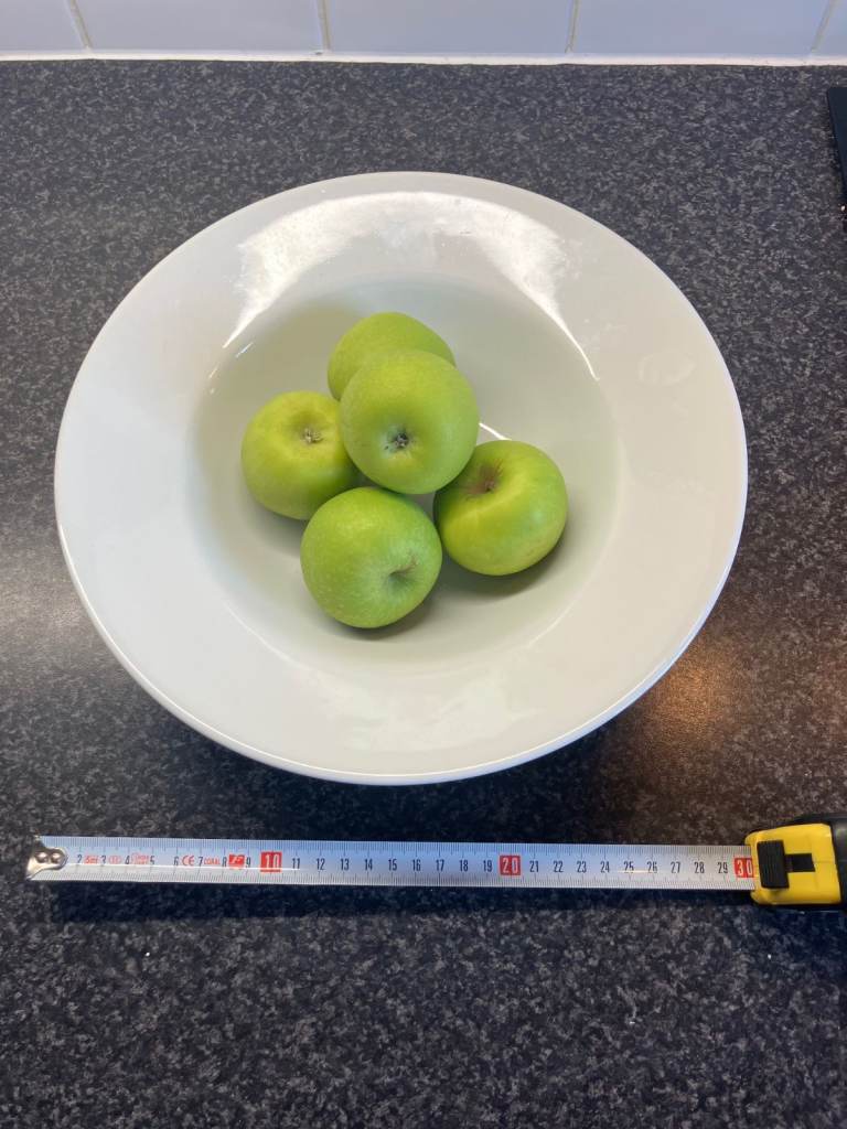 3 large (30cm) serving / presentation / fruit bowls