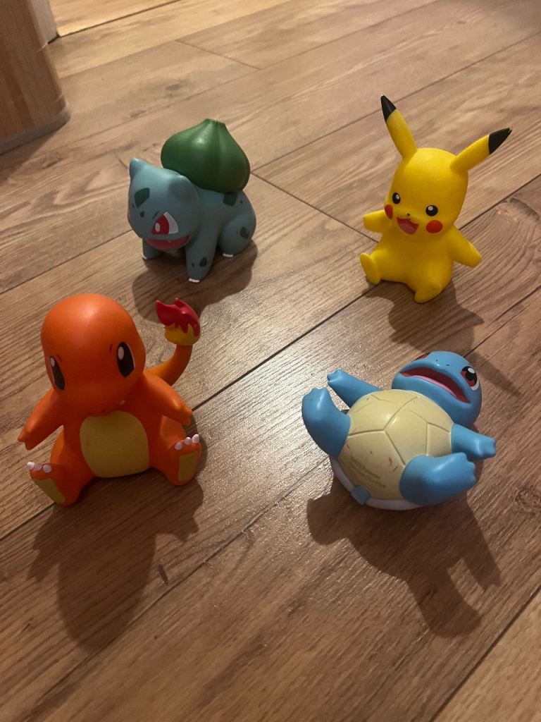Pokémon figures 