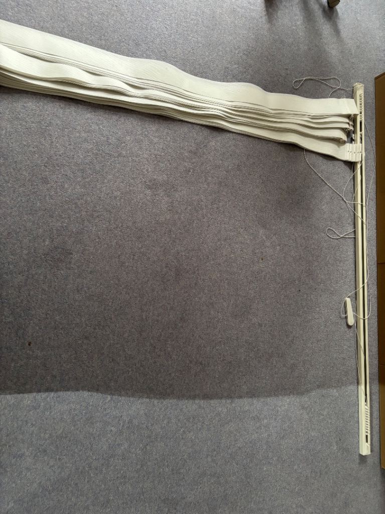 Window blinds vertical 