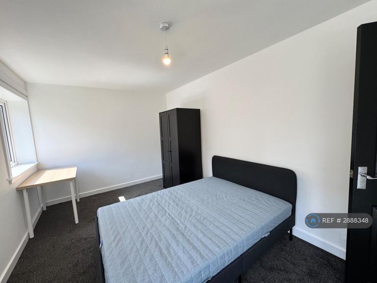 1 bedroom in Sir Michael Place, Paisley, PA1 (#2888348)