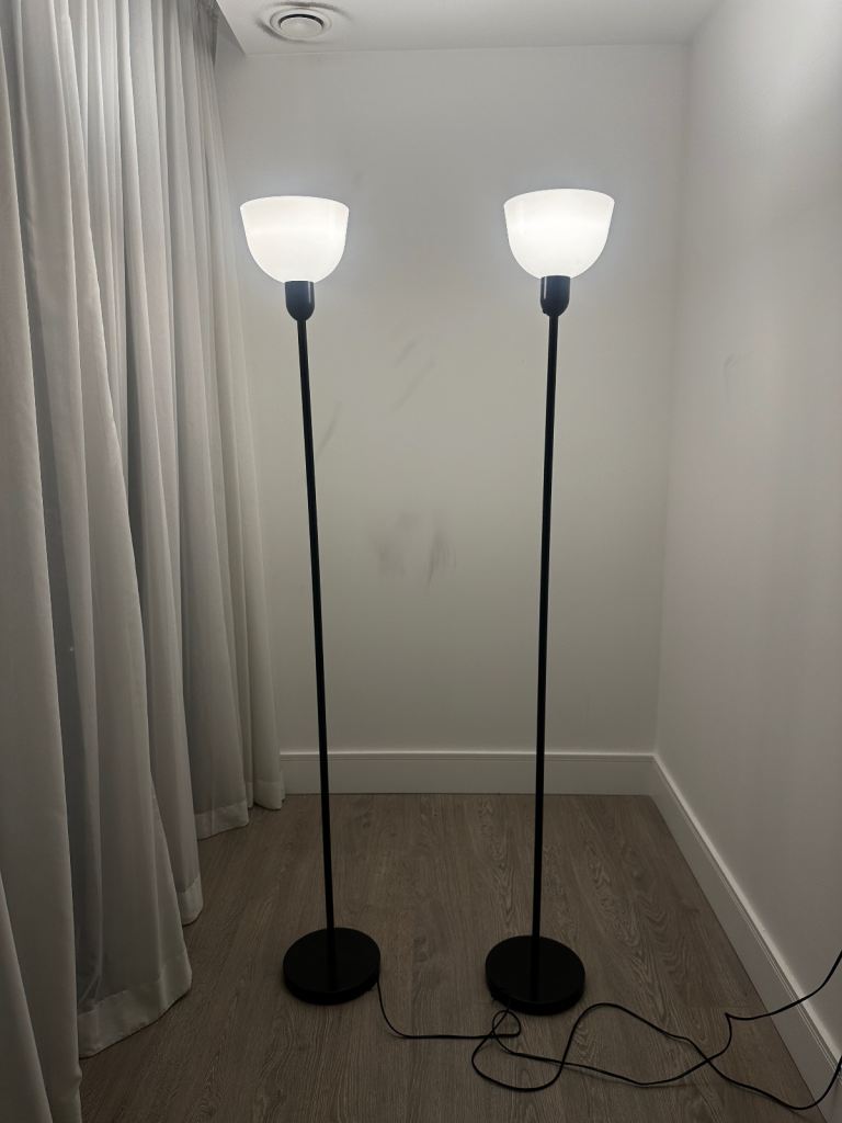 Set of 2 Modern Floor Lamps 