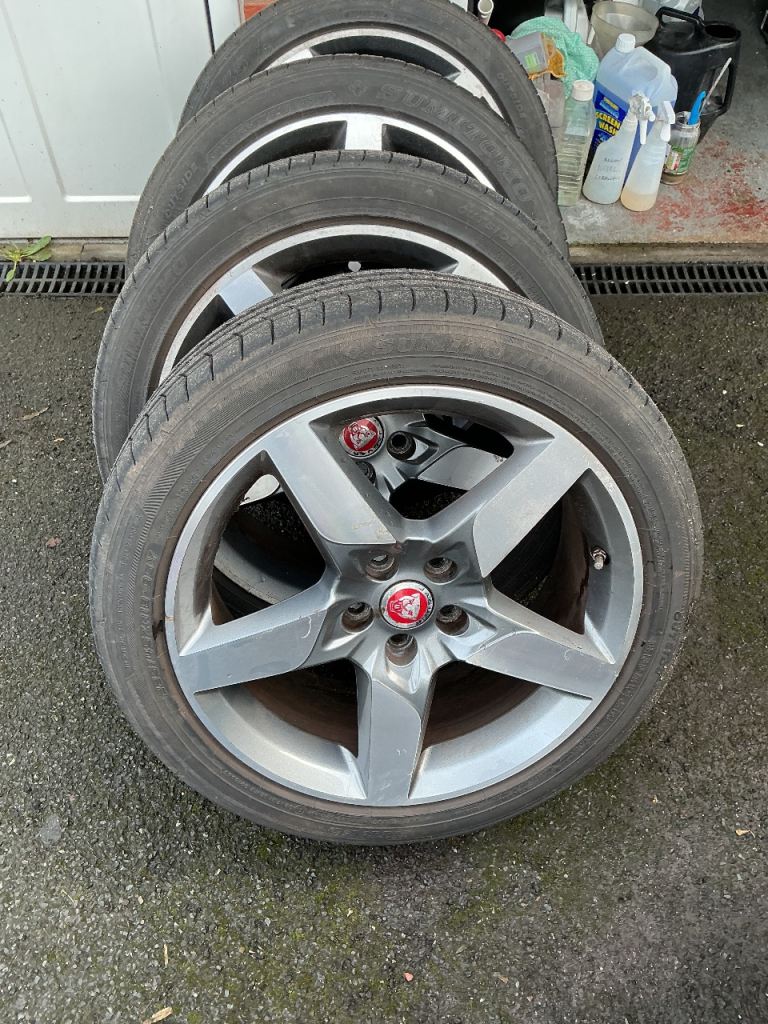 Jaguar xf alloys wheels 