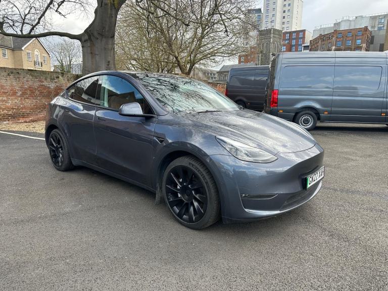 Tesla MODEL Y LONG RANGE AWD