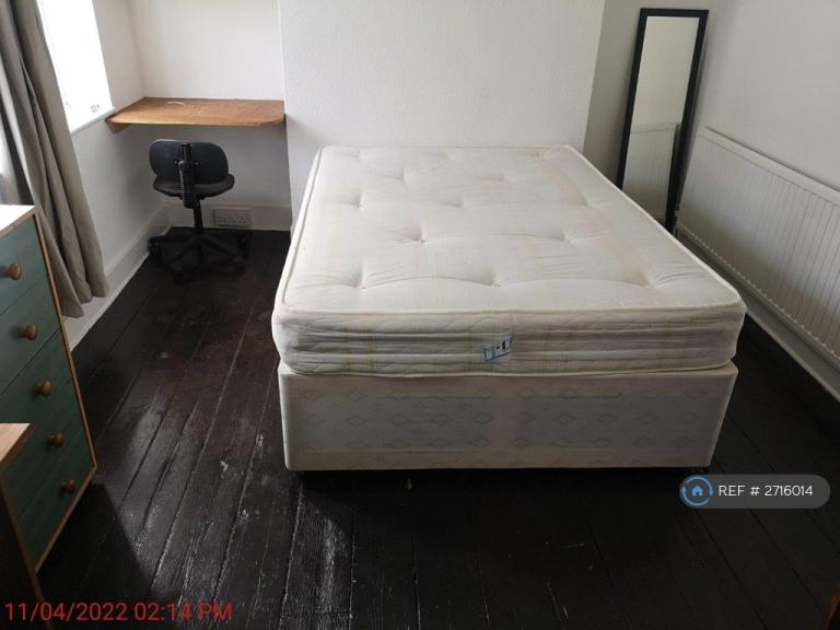 4 bedroom house in St. Martins Place, Brighton, BN2 (4 bed) (#2716014)