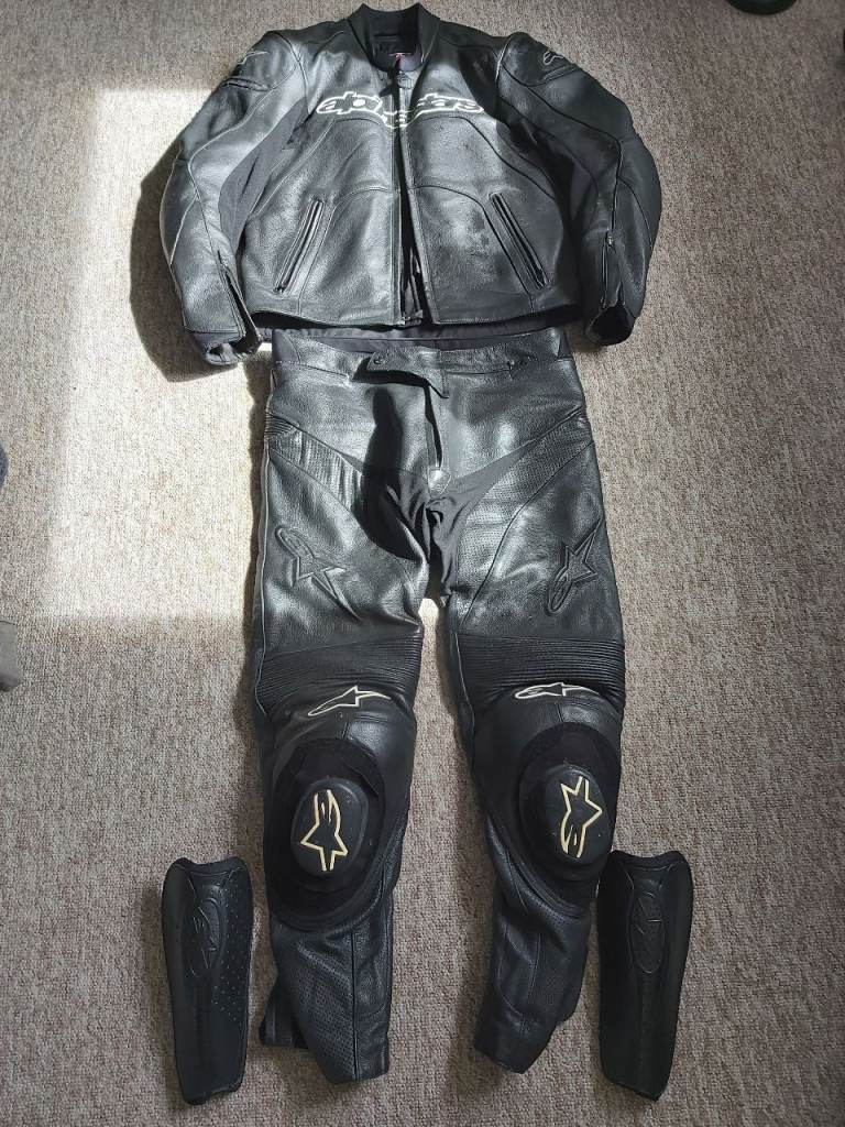 Alpinestars GP Plus - Mens 2-piece motorcycle leathers