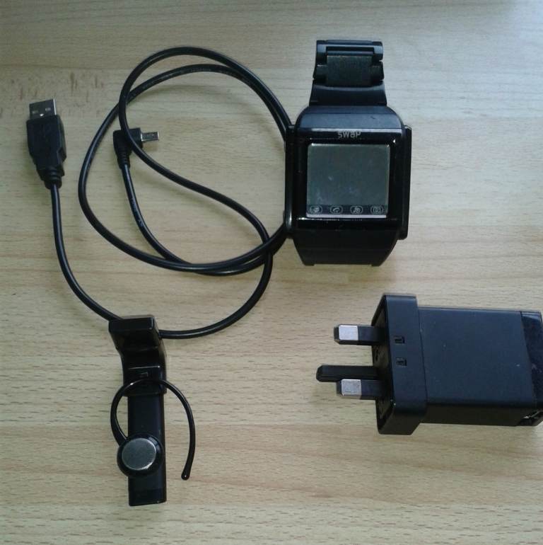 Smart Watch No Text Please, Mobile Phone 1.5 inch colour screen, camera/MP3 Media/Bluetooth