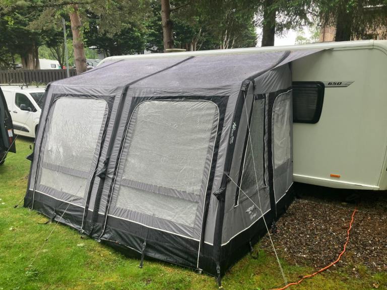 Vango Varkala Air Awning for Caravan – Excellent Condition