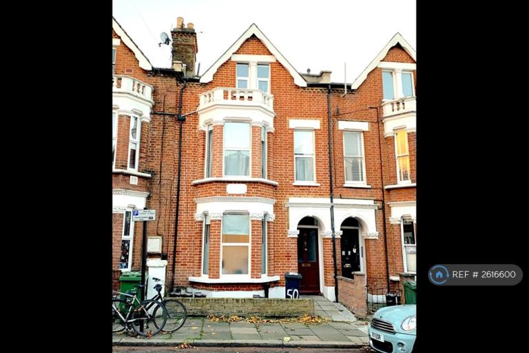1 bedroom in Hemberton Road, London, SW9 (#2616600)
