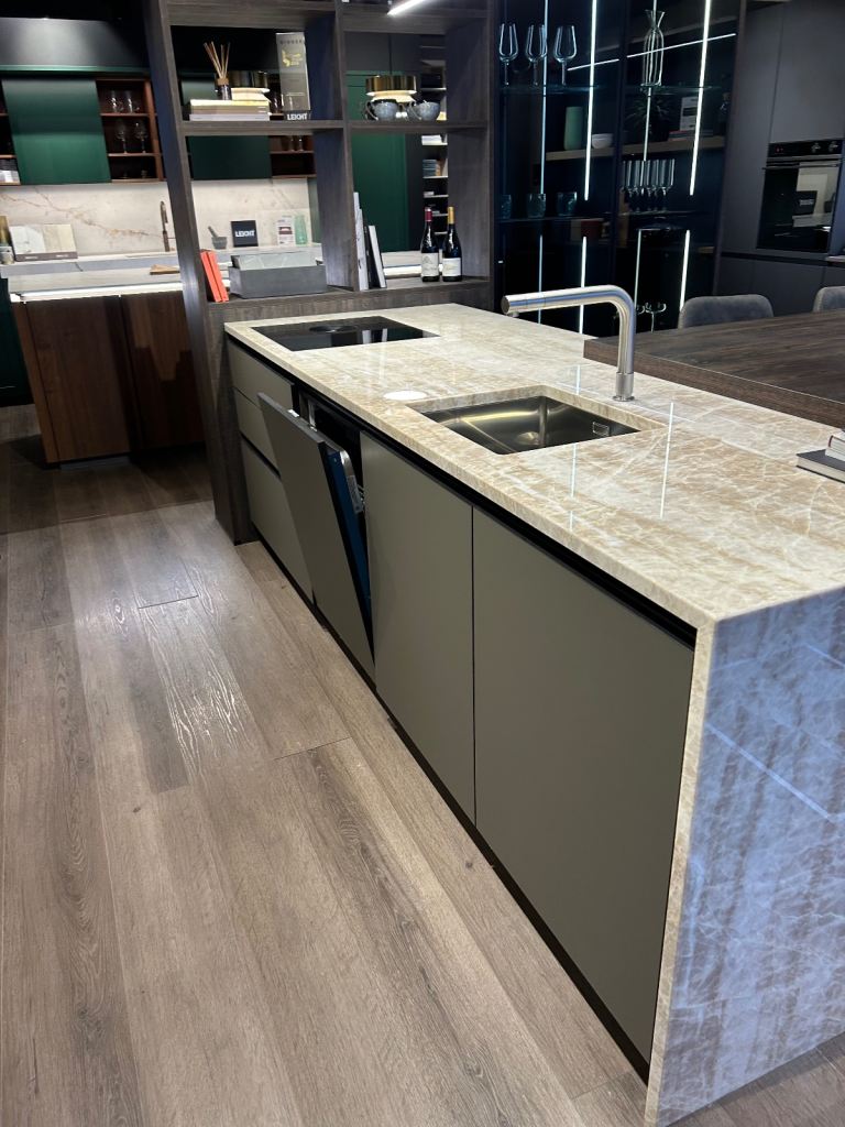 Kitchen granite worktop Sensa 