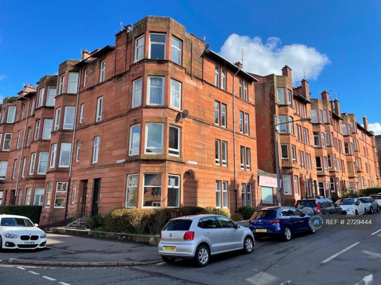 2 bedroom flat in Tantallon Road, Glasgow, G41 (2 bed) (#2729444)