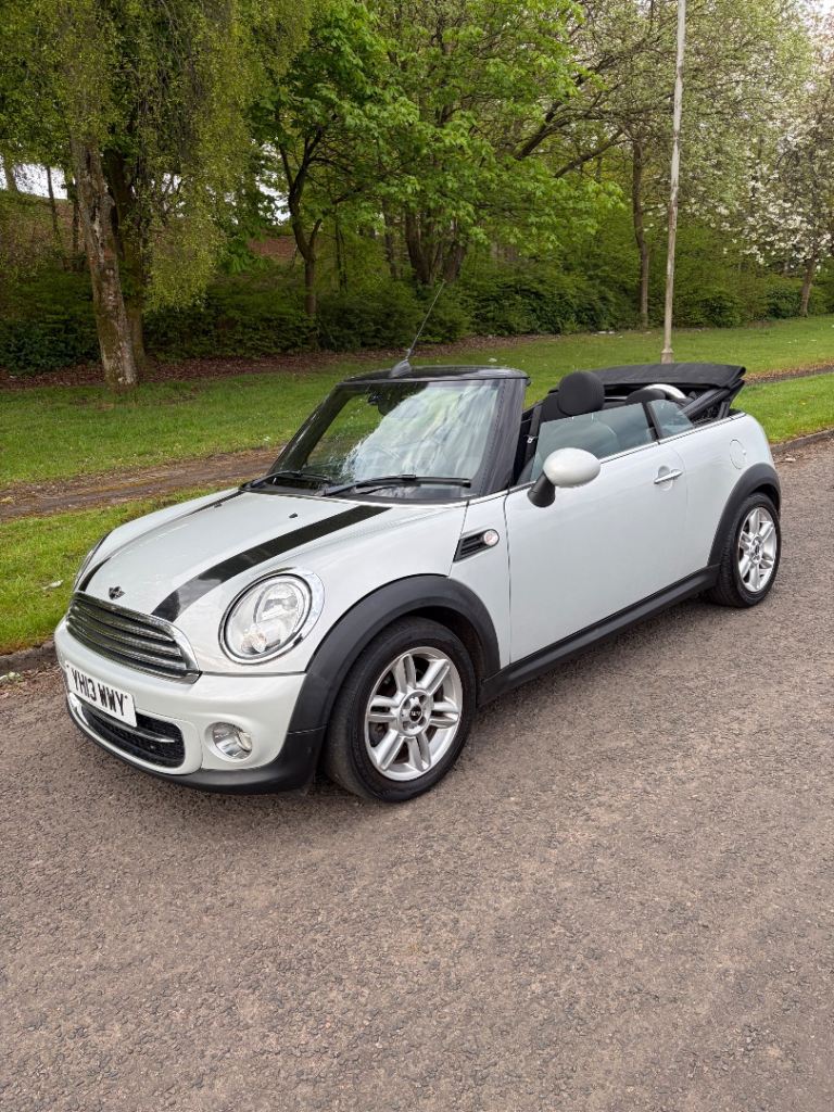 Mini, CONVERTIBLE, Convertible, 2013, Manual, 1598 (cc), 2 doors
