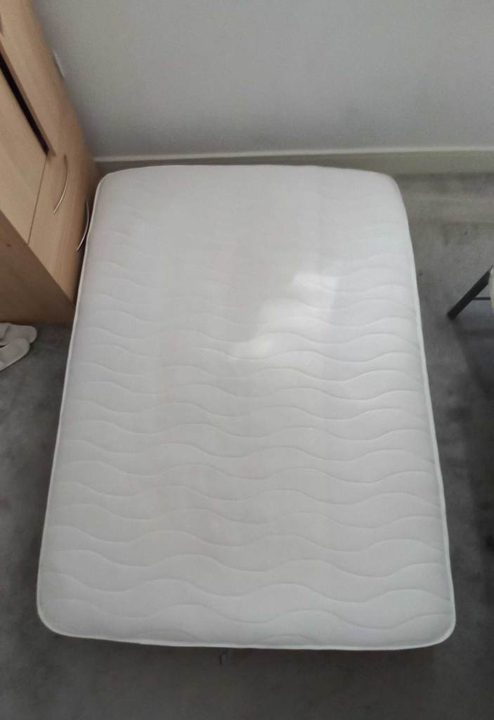 4ft6 Double Mattress Approx 6.5 Inch Deep Memory Foam and Spring Mattress (4ft6 x 6ft3) (Double)