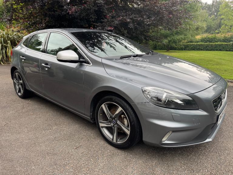 2015 Volvo V40 1.6 D2 R-Design Lux s/s 5dr 