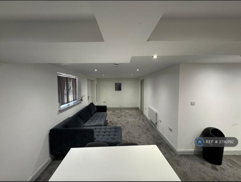 1 bedroom in Rochdale Road, Denshaw, Oldham, OL3 (#2742192)