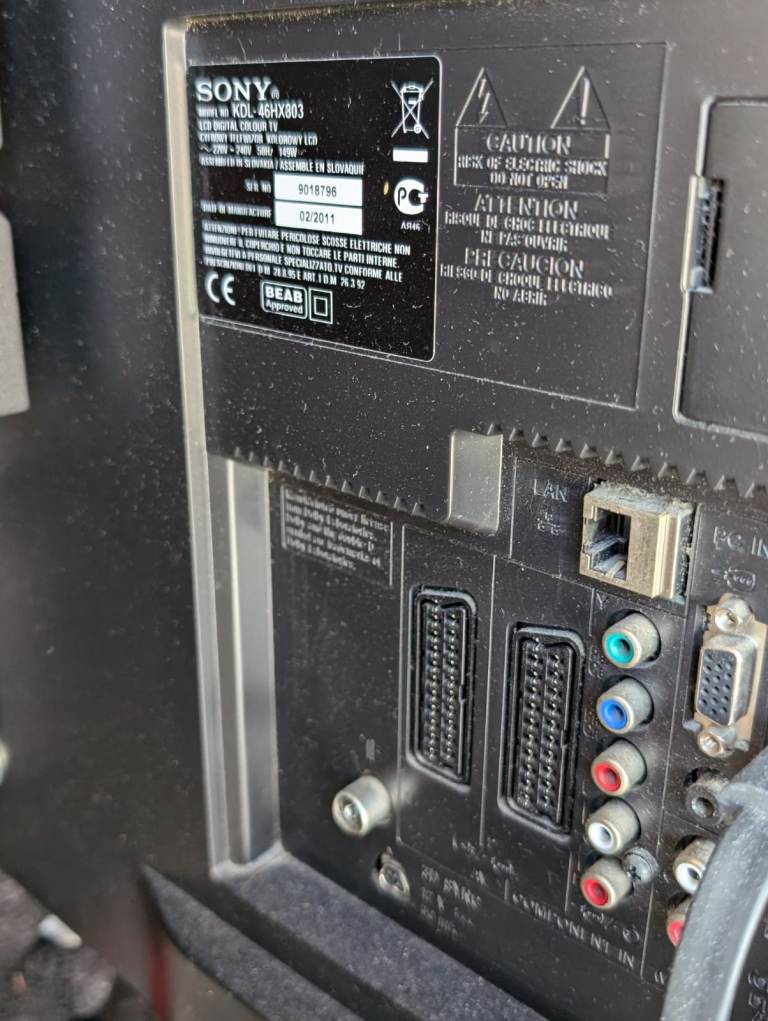 SONY Bravia 46 inch Full HD 3D tv with SONY 3d glasses