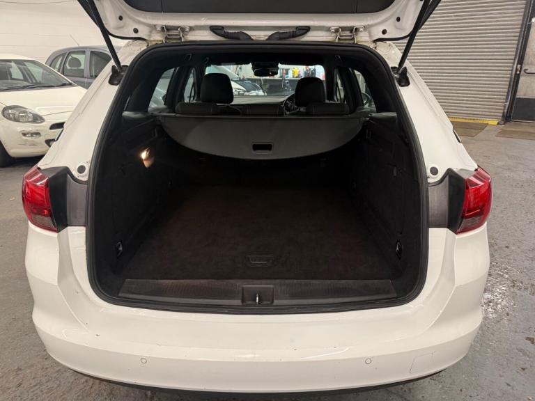 2017 Vauxhall Astra 1.4i Turbo SRi Sports Tourer Euro 6 5dr ESTATE Petrol Manual