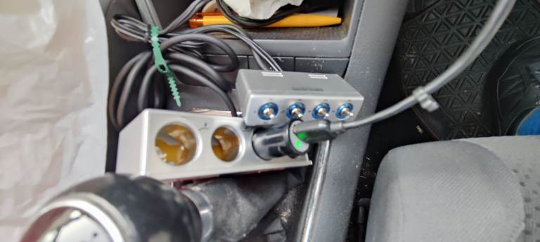 4-Socket Car Cigarette Lighter Splitter