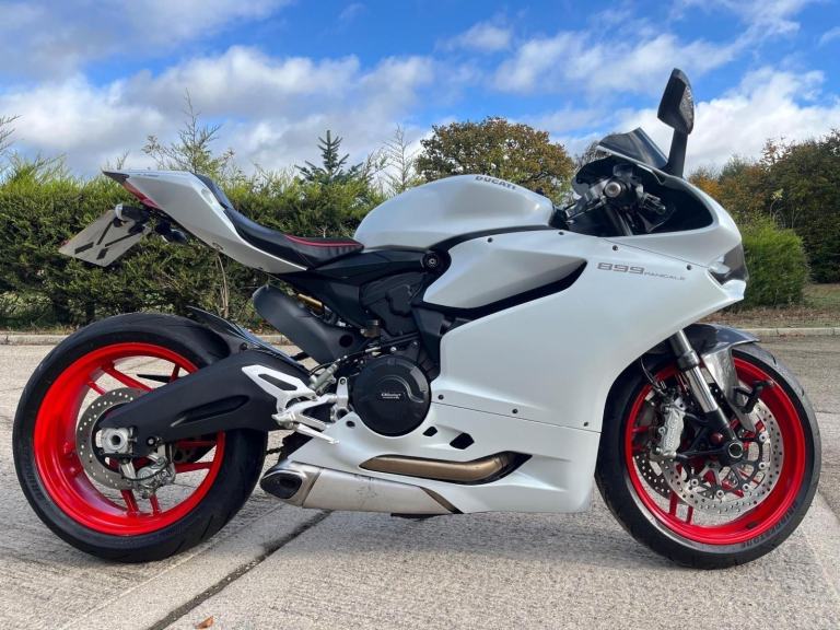 2013 63 DUCATI 899 PANIGALE WHITE SPORTS HISTORY HPI CLEAR V CLEAN