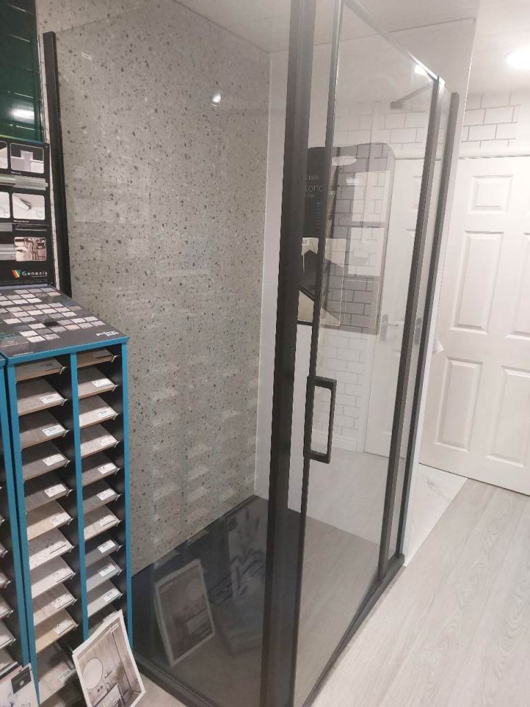Divera Shower Enclosure and Kudos Connect2 Shower Tray - Ex Display RRP £1375