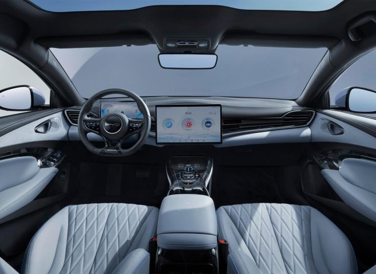 2025 BYD Seal 82.5kWh Excellence Auto AWD 4dr Saloon Automatic