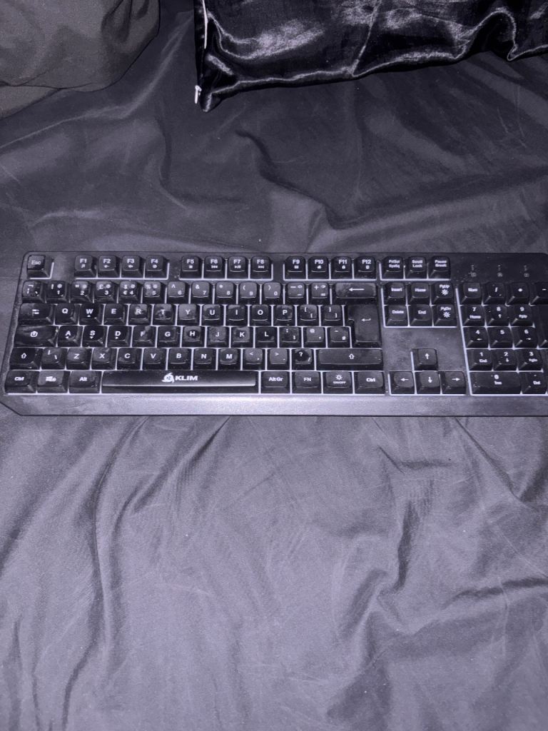 KLIM WIRELESS Gaming Keyboard - Black, Good Condition