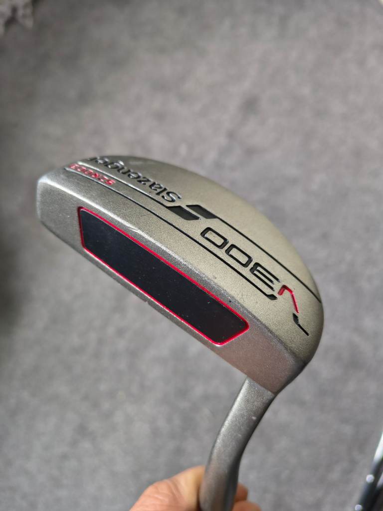 Left handed golf putter slazenger V300 only used once. Also selling driver and 7 iron. N17