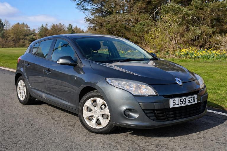 2009 Renault Megane 1.6 16V Expression 5dr HATCHBACK Petrol Manual