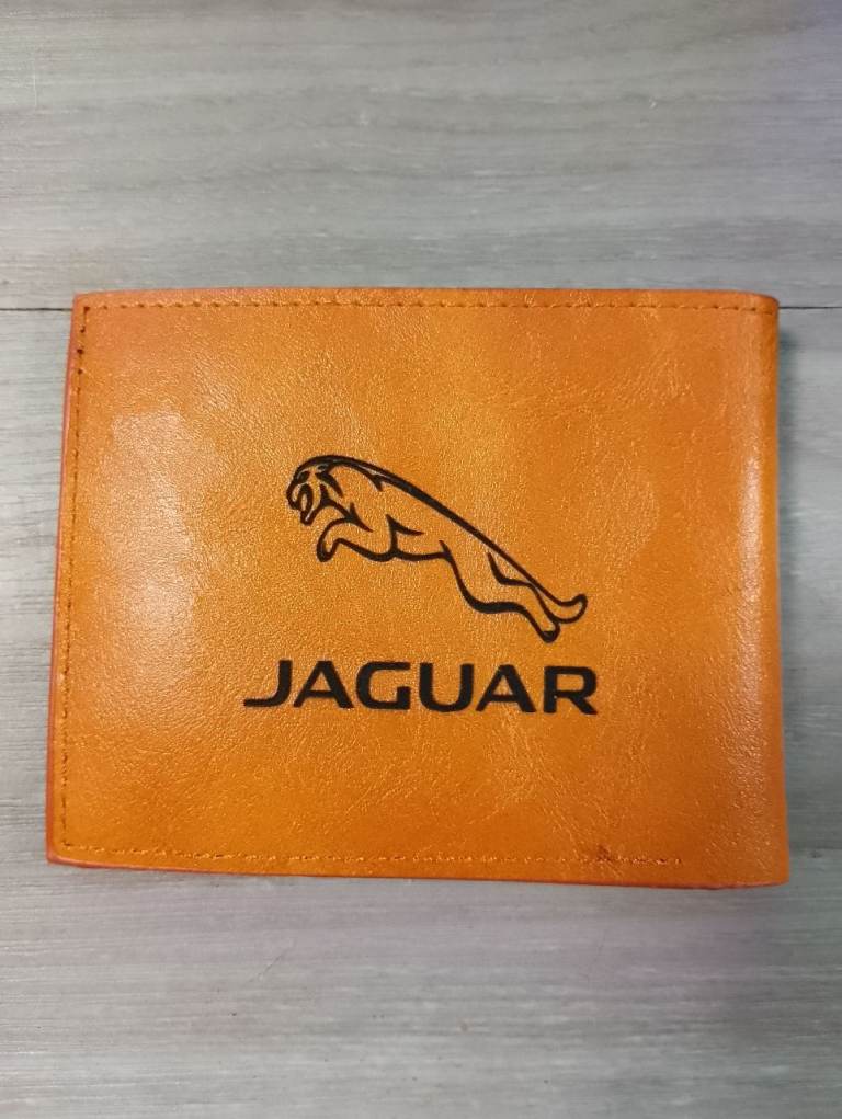 Jaguar bifold wallet and wooden laser engraved keyring gift set 