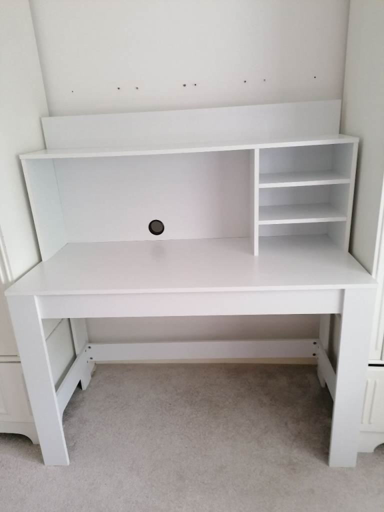 White Wooden Desk with Shelves – As Good As New