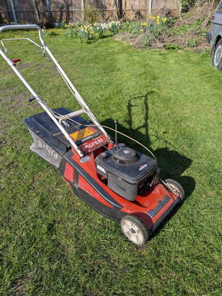 Mountfield Empress 16 inch roller petrol lawnmower 