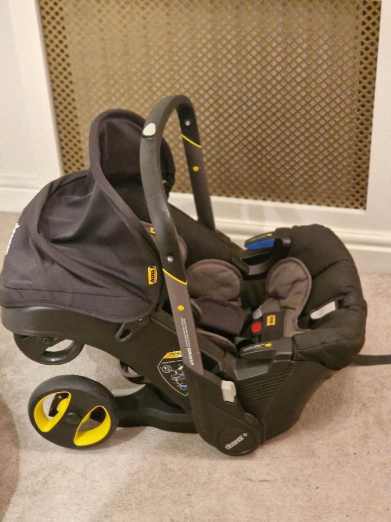 Doona push chair car seat