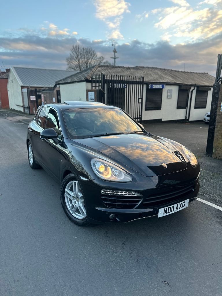 2011 Porsche Cayenne 3.0D V6 Auto PDK Black HPI Clear Fully loaded