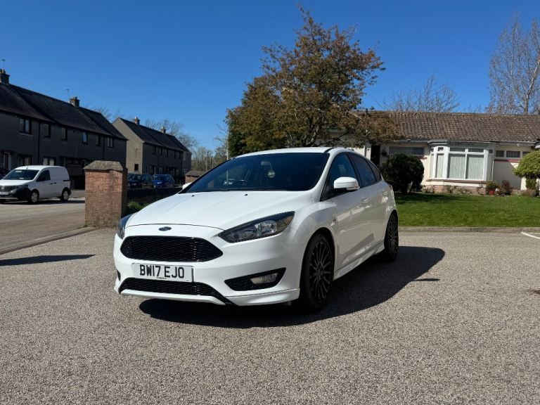 FORD FOCUS ST LINE 1.0 125bhp 2017 62k miles 