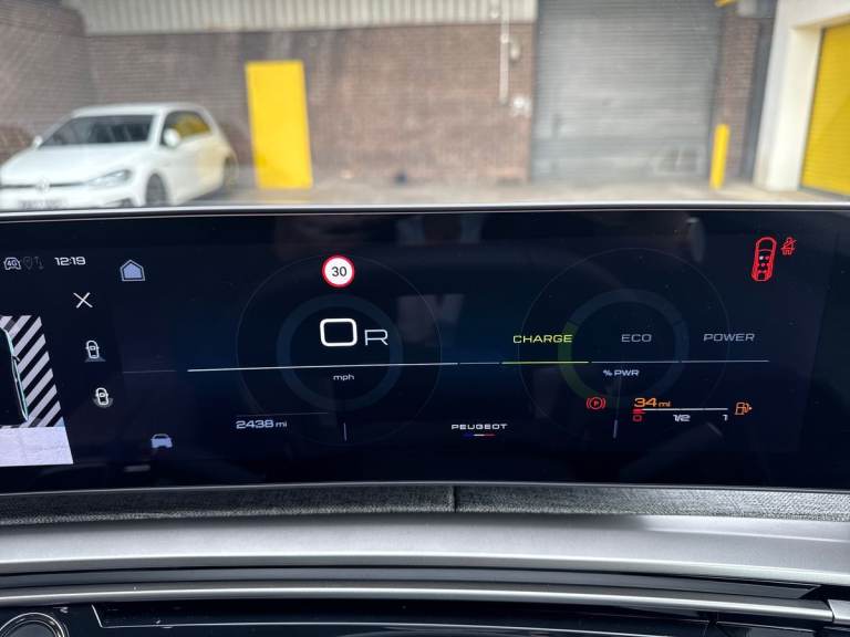 2025 Peugeot 5008 1.2 Hybrid 136 GT 5dr e-DSC6 HATCHBACK PETROL Automatic
