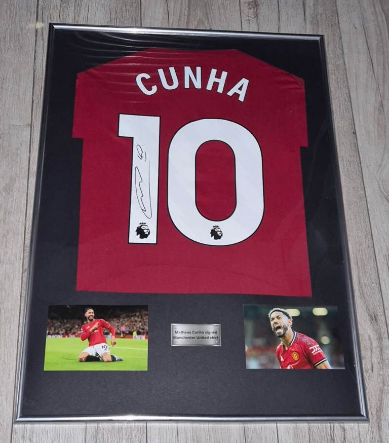 Signed football shirt. Cunha signed Manchester United shirt in frame with proof and COA 